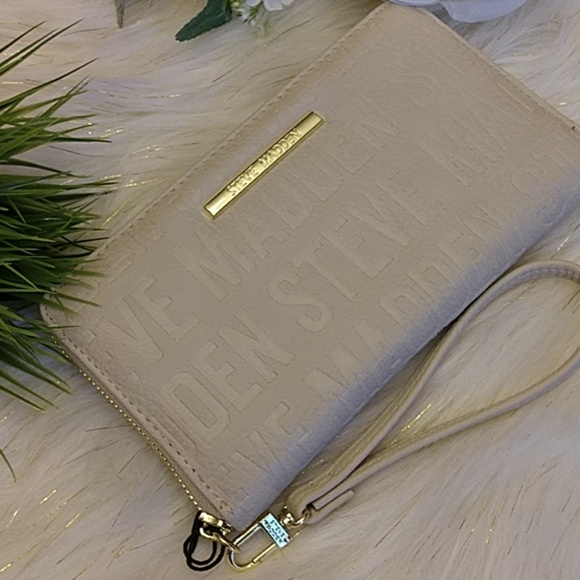 Steve Madden Handbags - Steve Madden Cream/Bone Wallet
